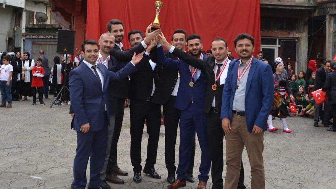 2019 yılı Cumhuriyet Kupası Turnuvasının galibi Milli Eğitim Müdürlüğümüzün  Takımı oldu.