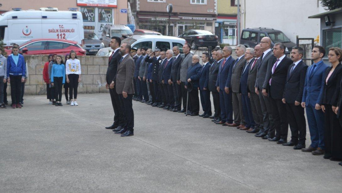 İlçemizde 10 Kasım Atatürk'ü Anma Günü Çelenk Töreni düzenlendi.